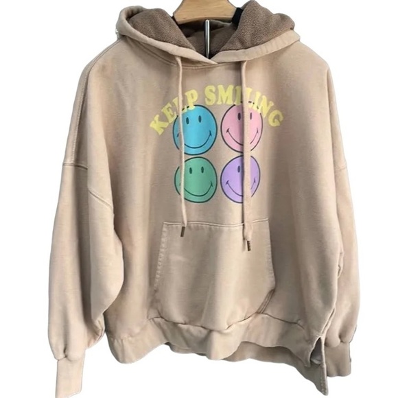 American Eagle Outfitters Women's Keep Smiling Soft Oversized  Sweatshirt - Picture 1 of 3